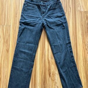 Classic Black Levi’s 314 Women's Jeans